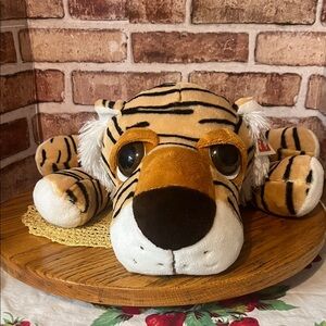 NWT DAKIN plush tiger 2014